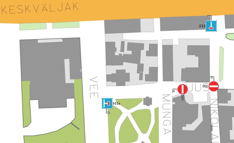 Liiklusskeem IN Augusti ajal Pärnu raekoja ümbruses.