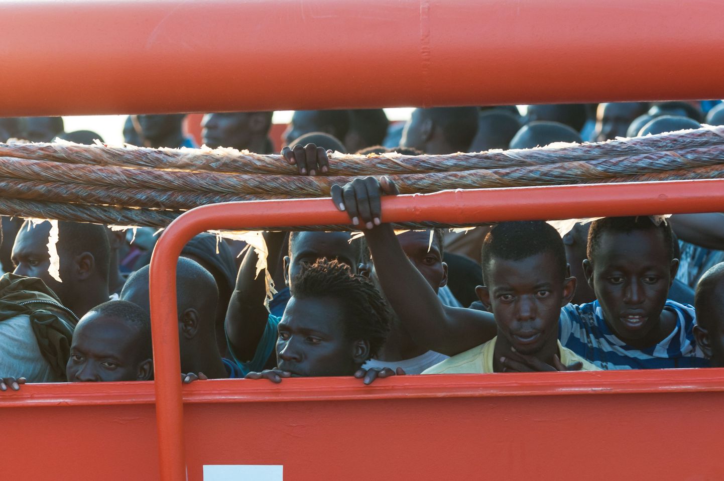 Беженцы на корабле
