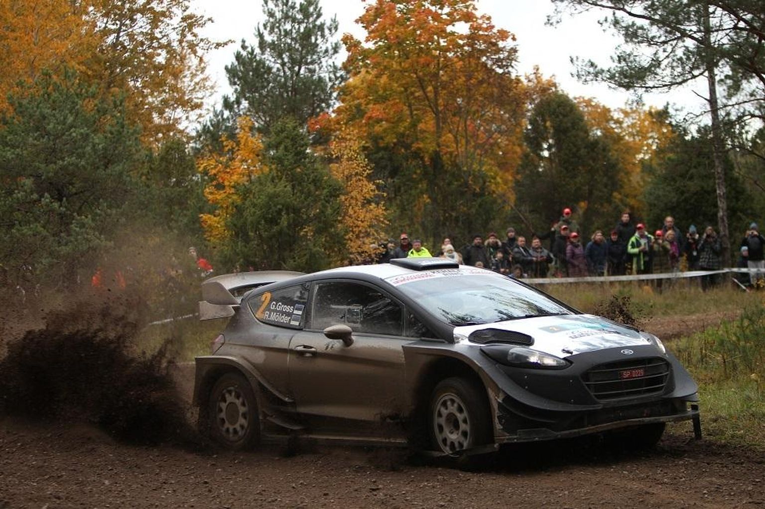 Mullu võitsid Saaremaa ralli Georg Gross ja Raigo Mõlder.