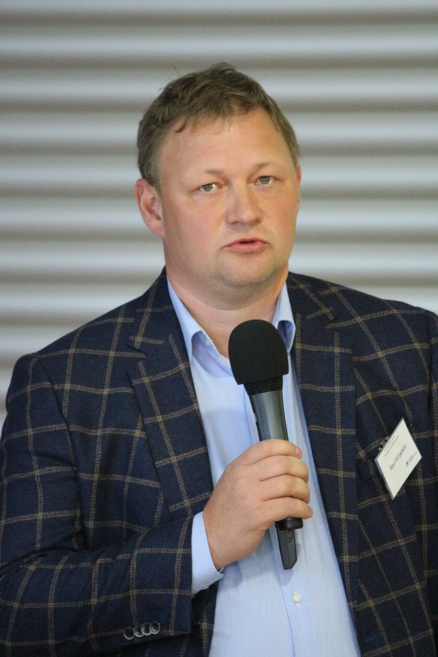 Pelletitootja Graanul Invest AS-i suuromaniku Raul Kirjaneni sõnul võib RMK kokkulepe tselluloositehasega tekitada puiduturul tõrke.