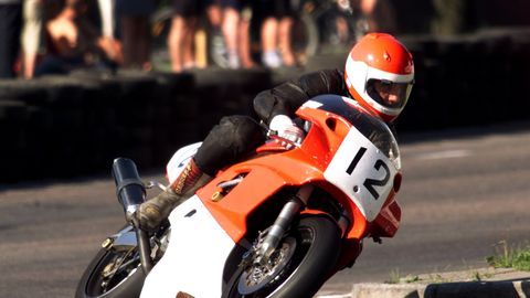 Pirital mälestatakse traagiliselt hukkunud motosportlast Joey Dunlopit