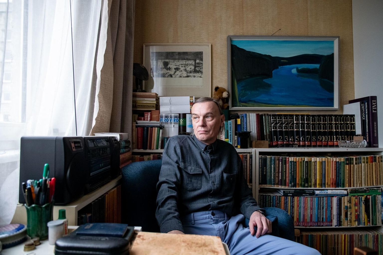 Holger Kaints leiab, et hoiatusromaanid on mõttetud. «Mida sa autorina ikka hoiatad, ega sinu romaan ju tegelikult midagi ära ei hoia!»