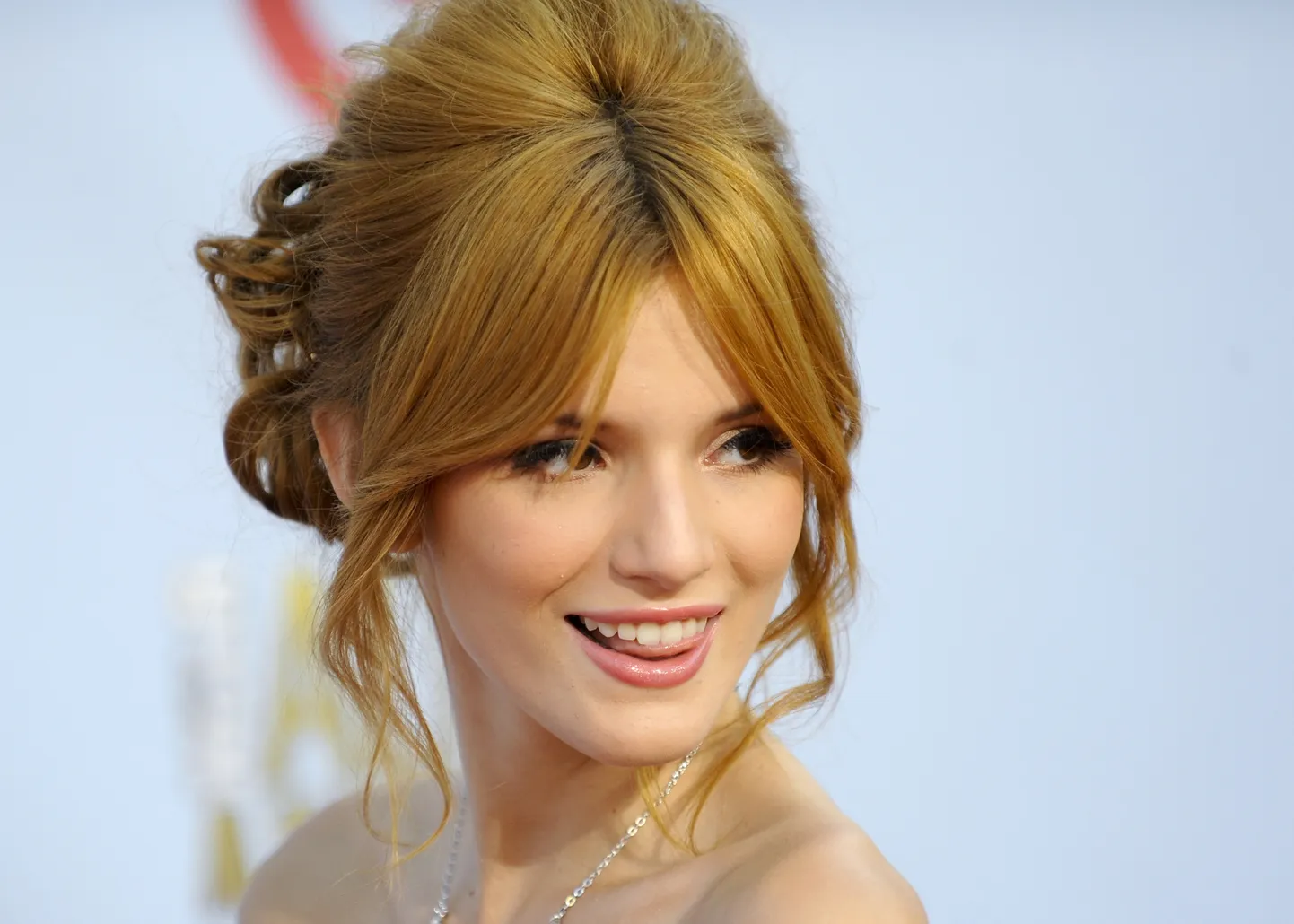 Endine lapsnäitleja Bella Thorne.