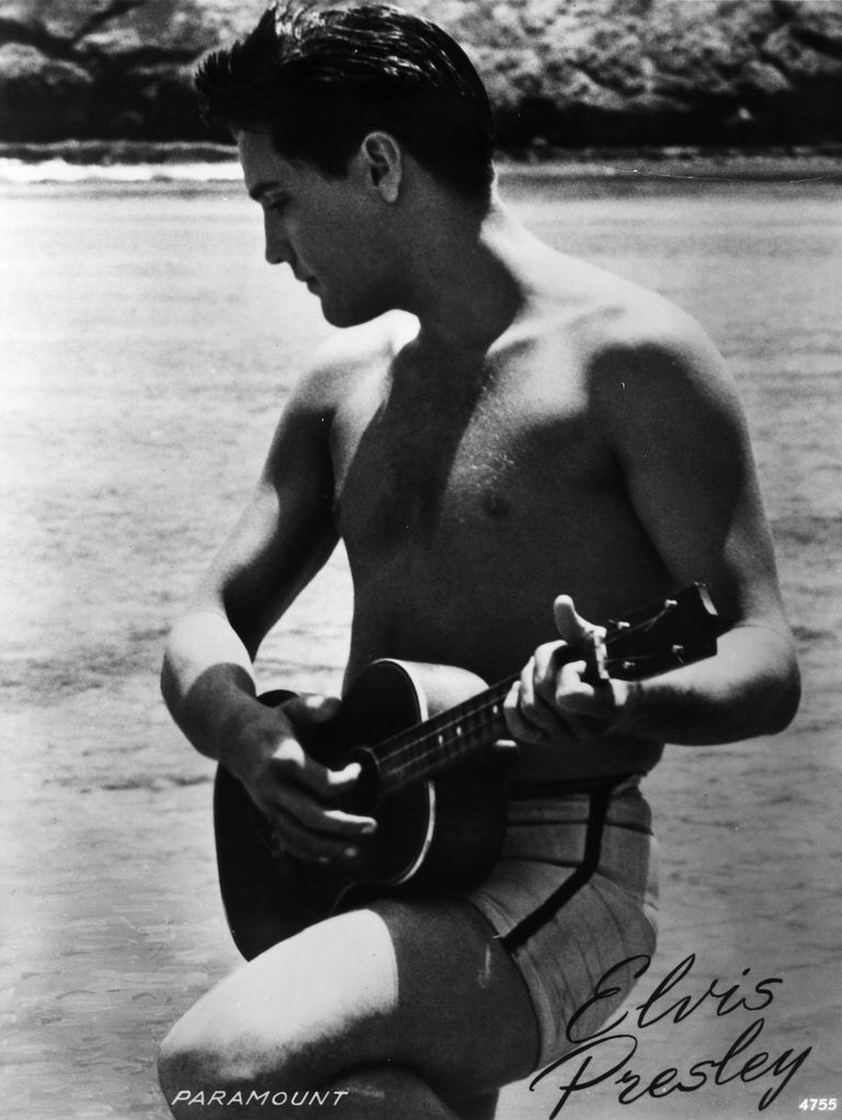 Elvis umbes 1960