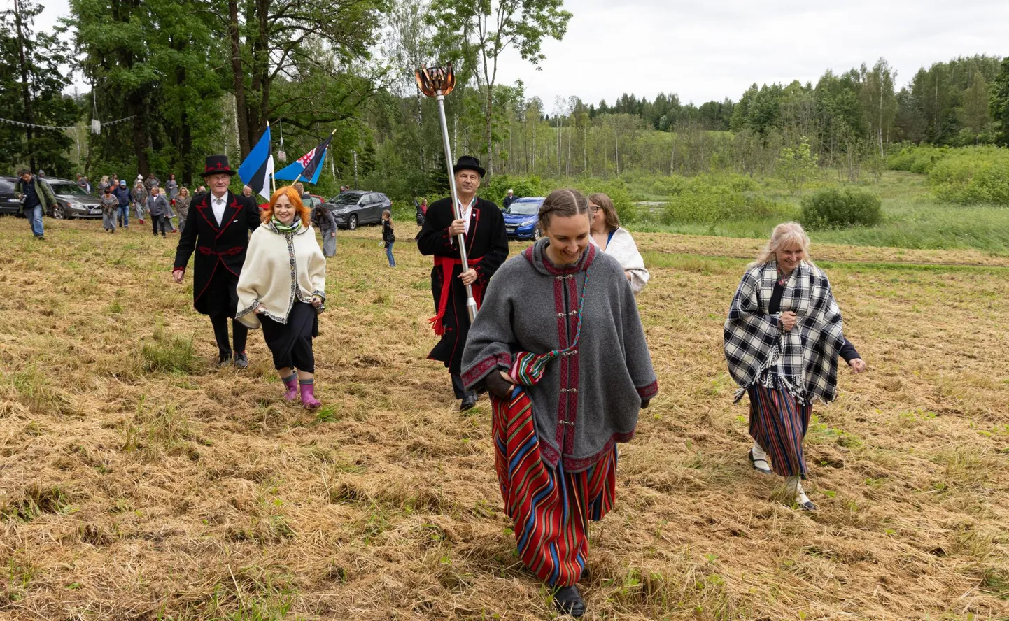 Laulupeotuli jõudis oma teekonnal Paistu.
