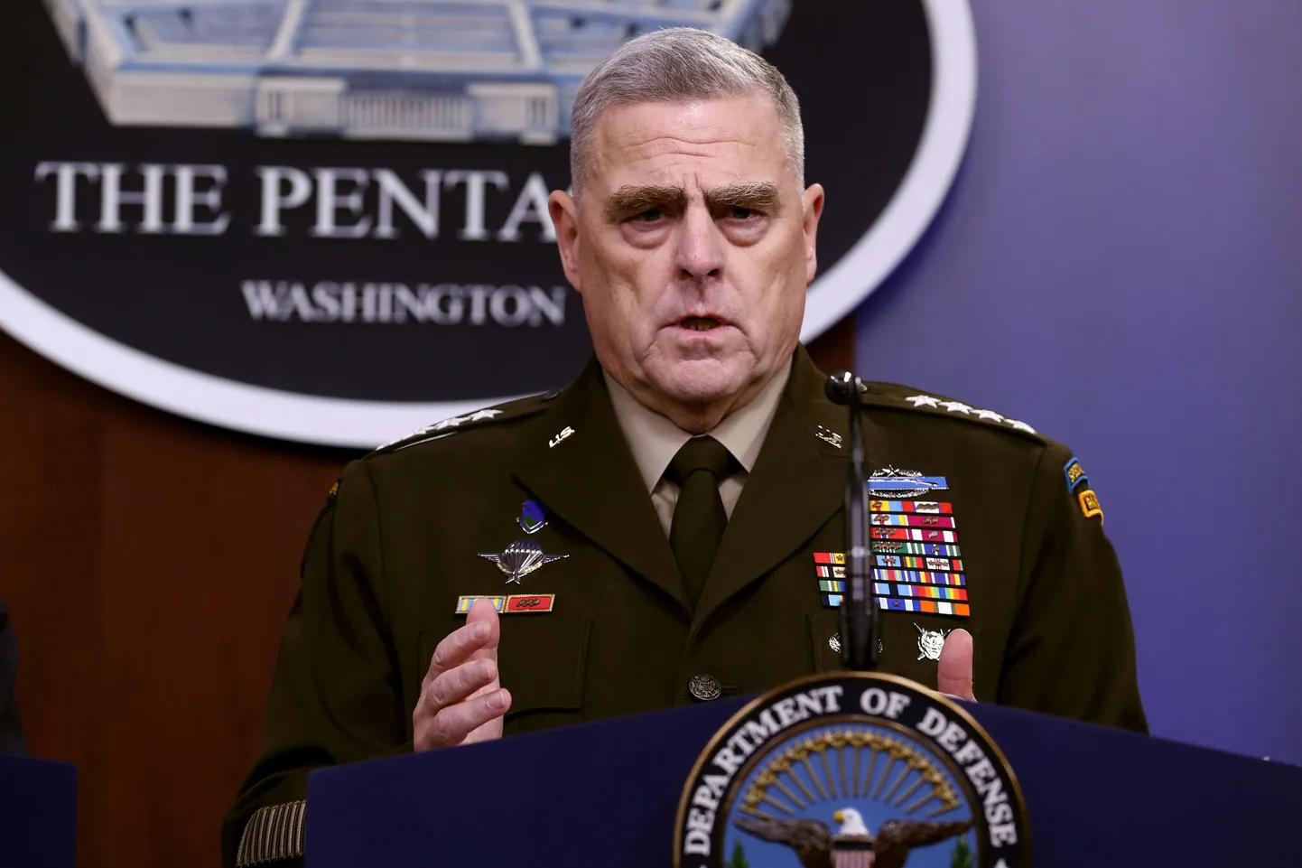 USA Staabiülemate ühendkomitee esimees kindral Mark Milley 28. oktoobril kaitseministeeriumis pressikonverentsil.