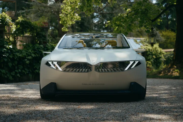 GALERII BMW futuristlik elektriauto Vision Neue Klasse pakub kiiremat ...