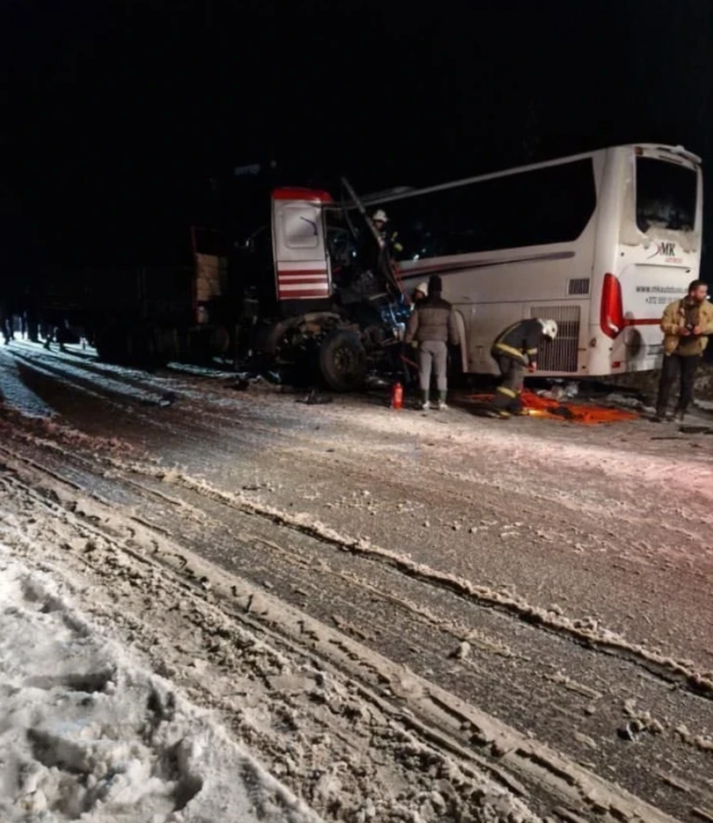 Traģiskā avārija Ainažos: autobusu kompānija skaidro notikuma apstākļus