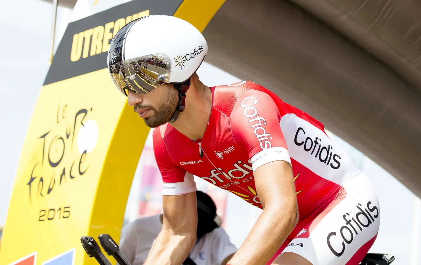 Nacer Bouhanni, kes oli täna sunnitud kukkumise tõttu katkestama.