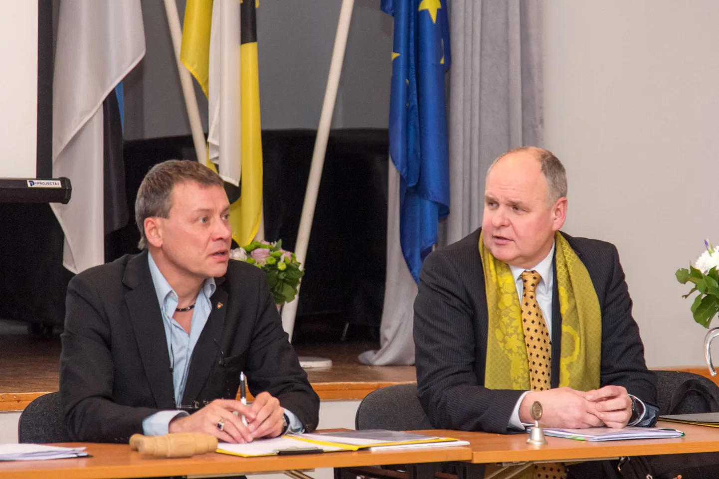 Otepää vallavolikogu istugil valiti volikogu esimees ja aseesimees. Jaanus Raidal ja Teet Reedi