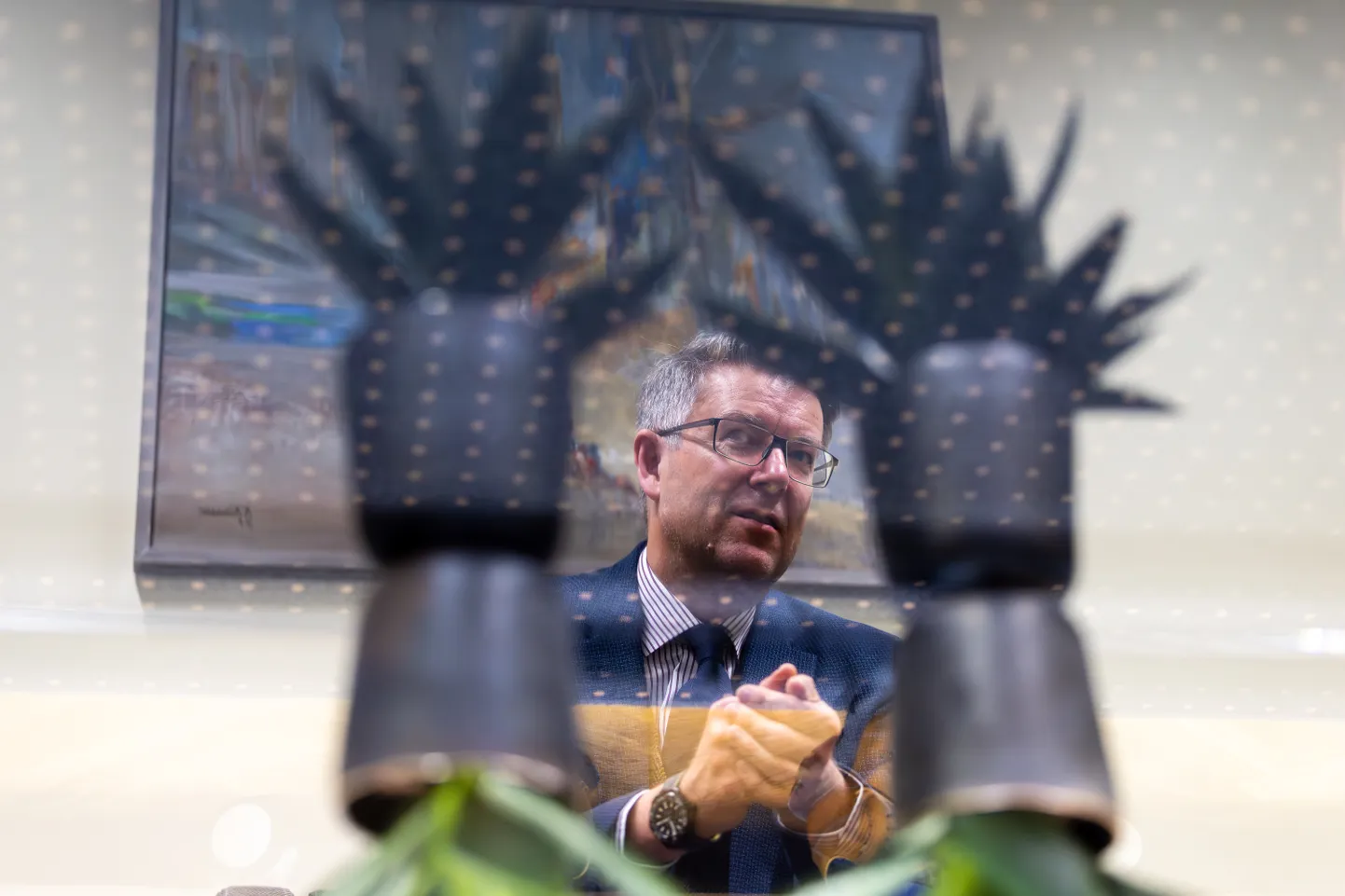 Kaitseministeeriumi uus kantsler Kaimo Kuusk koges oma viimasel ametikohal Vilniuses, et pakilisuse tunne on Leedus palju suurem kui Eestis.