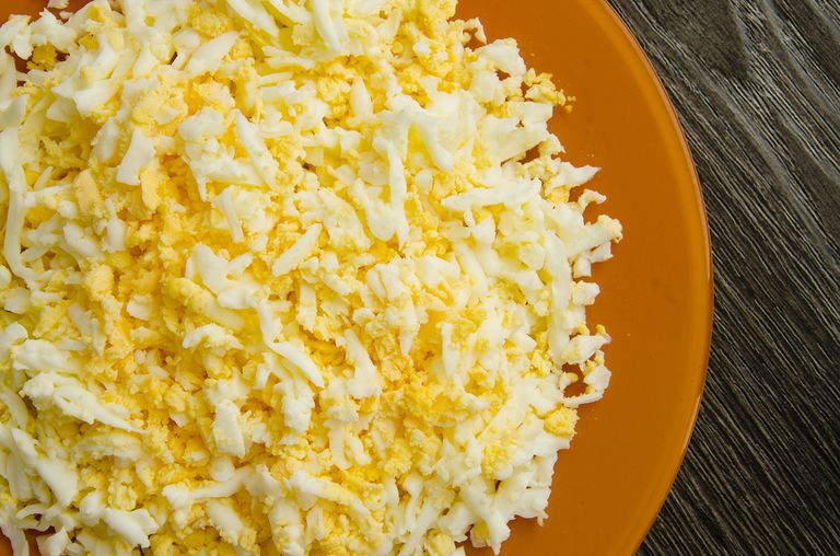 Riivitud muna asendab suurepäraselt parmesani juustu.