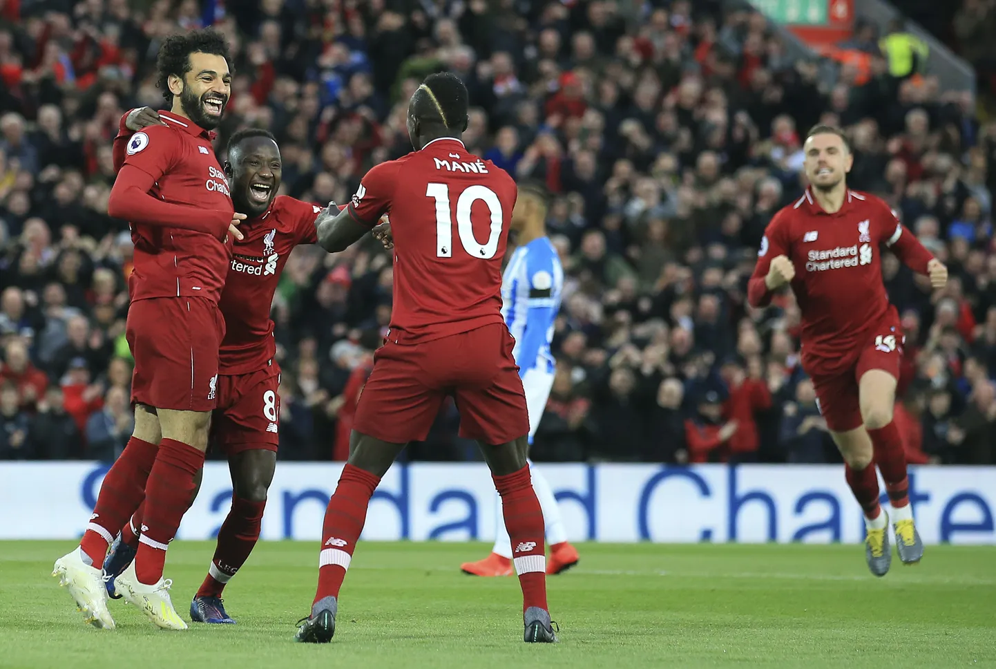Liverpooli aafriklased Mohamed Salah (vasakult), Naby Keita ja Sadio Mane.