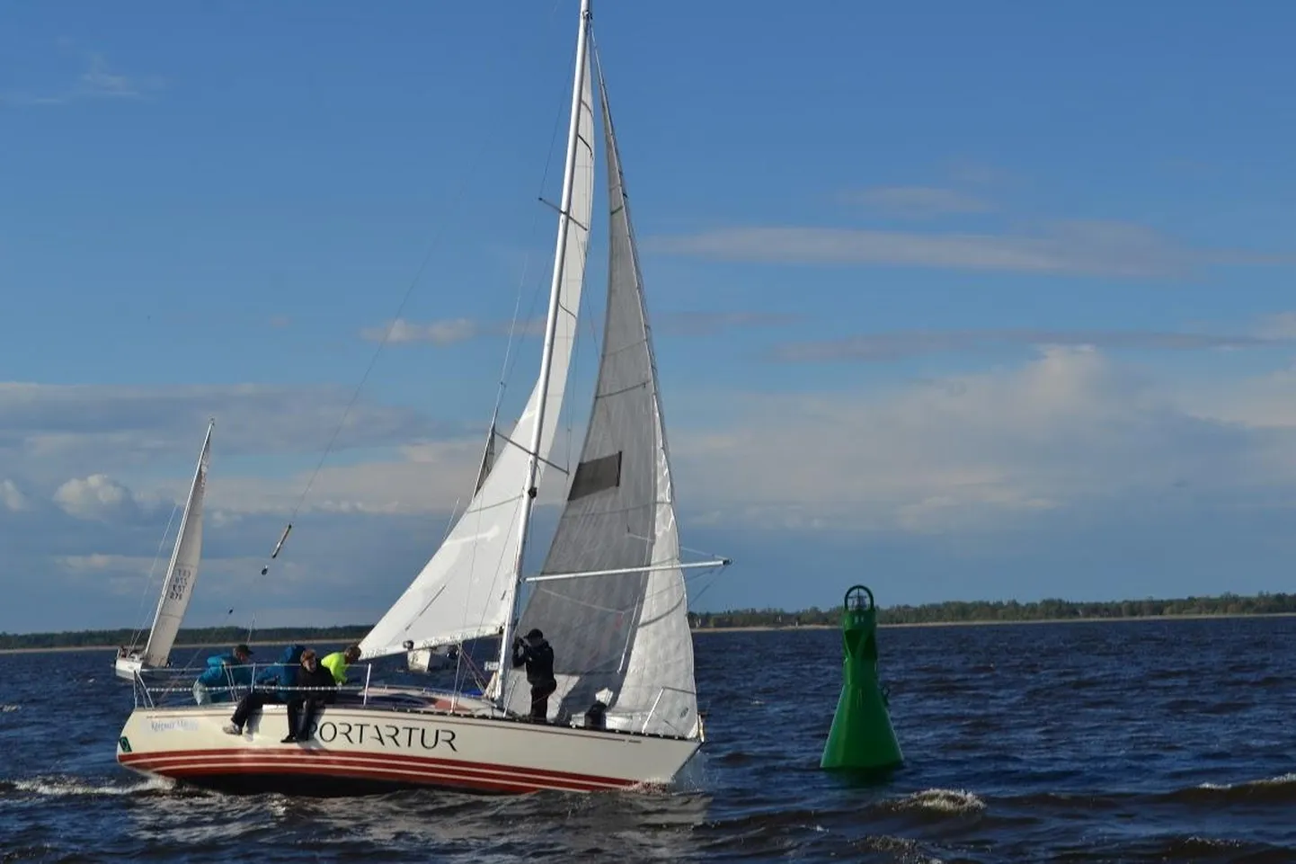 Mihkel Kose roolimisel seilav Port Artur on jõudnud esimesse pöördemärki.