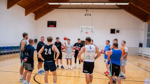 Spordikool sai teise napi kaotuse, sõdurid noppisid võidu