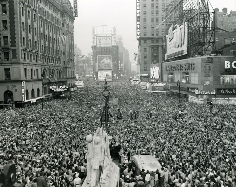 Teise maailmasõja lõpu tähistamine New Yorgis 1945. aastal