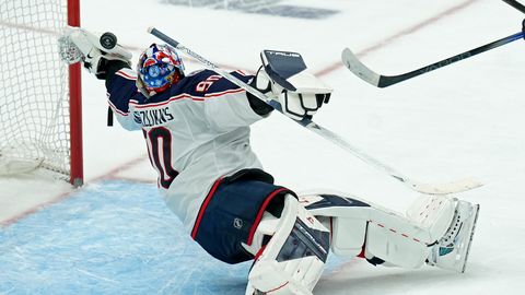 VIDEO ⟩ NHL noticis pirmais Latvijas vārtsargu duelis kopš 2002. gada