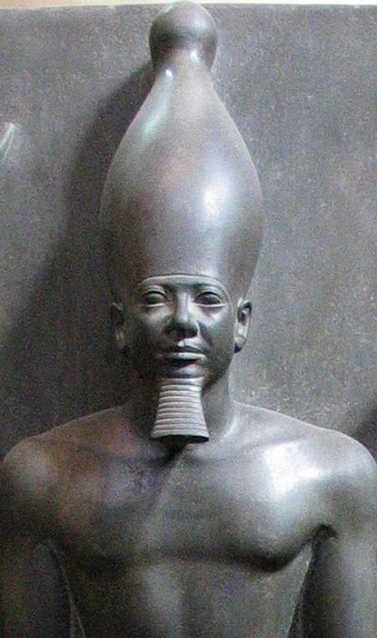 Vaarao Menkaura kuju / wikipedia.org