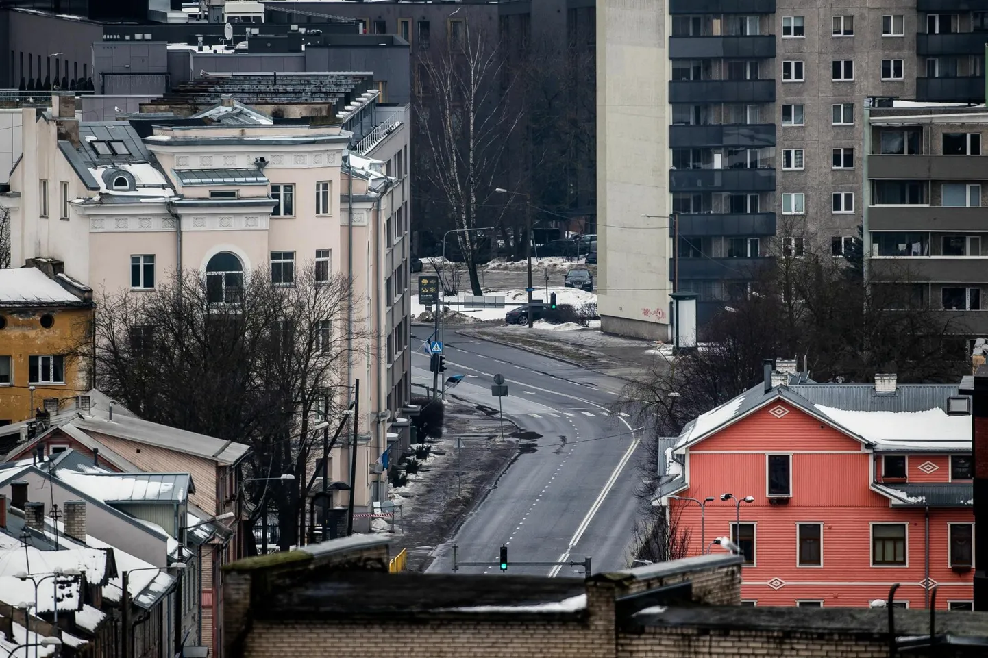 Tallinna kesklinnas paikneva Juhkentali asumi tuiksoon on samanimeline tänav.