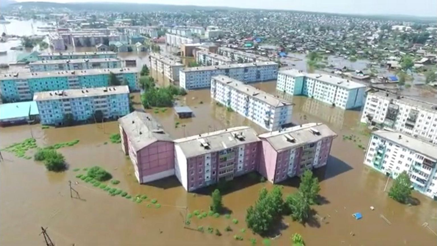 Plūdos Irkutskas apgabalā bojā gājušo skaits sasniedzis 16
