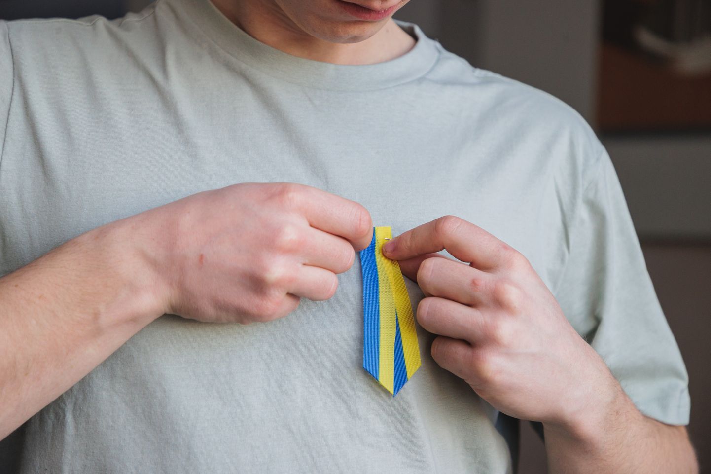 Ukraina lipuvärvides lint. Illustreeriv foto.