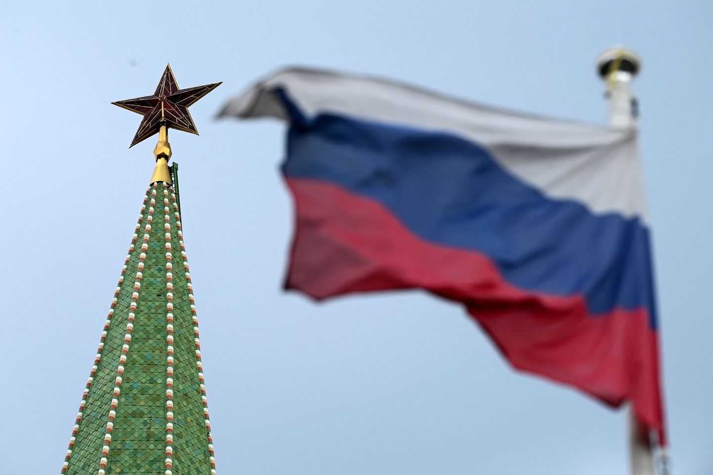 Kreml ja Vene lipp.