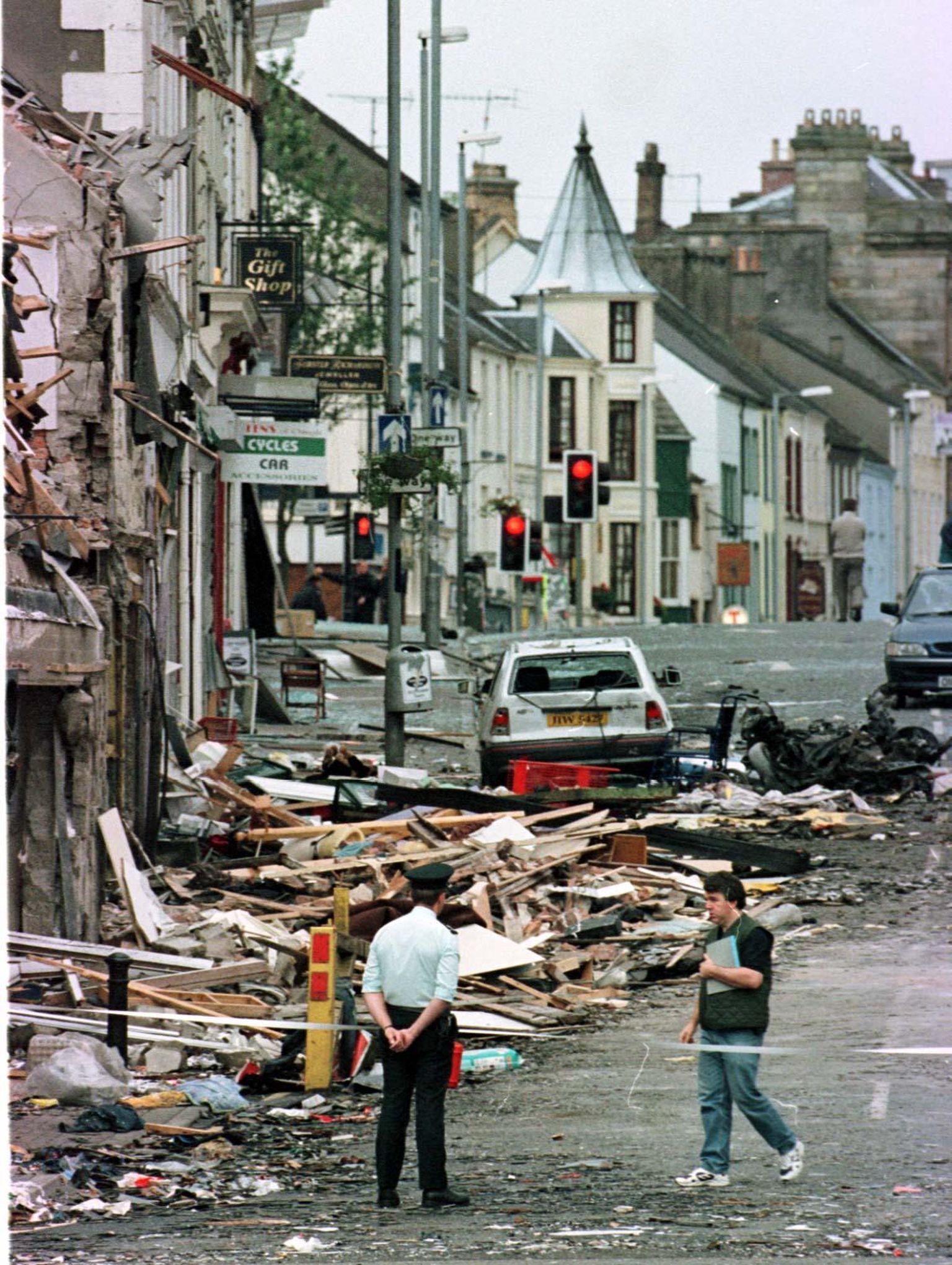 Omagh pommitamine, Põhja-Iirimaal. 15. august 1998.