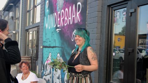 KUNSTIARVUSTUS ⟩ "Service, bitte!" ehk Mis siis, kui kohtad kunsti baaris, mitte galeriis?