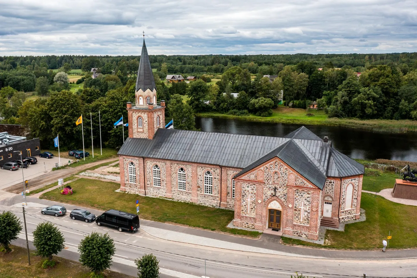 Eesti sõjameeste mälestuskirik Toris.