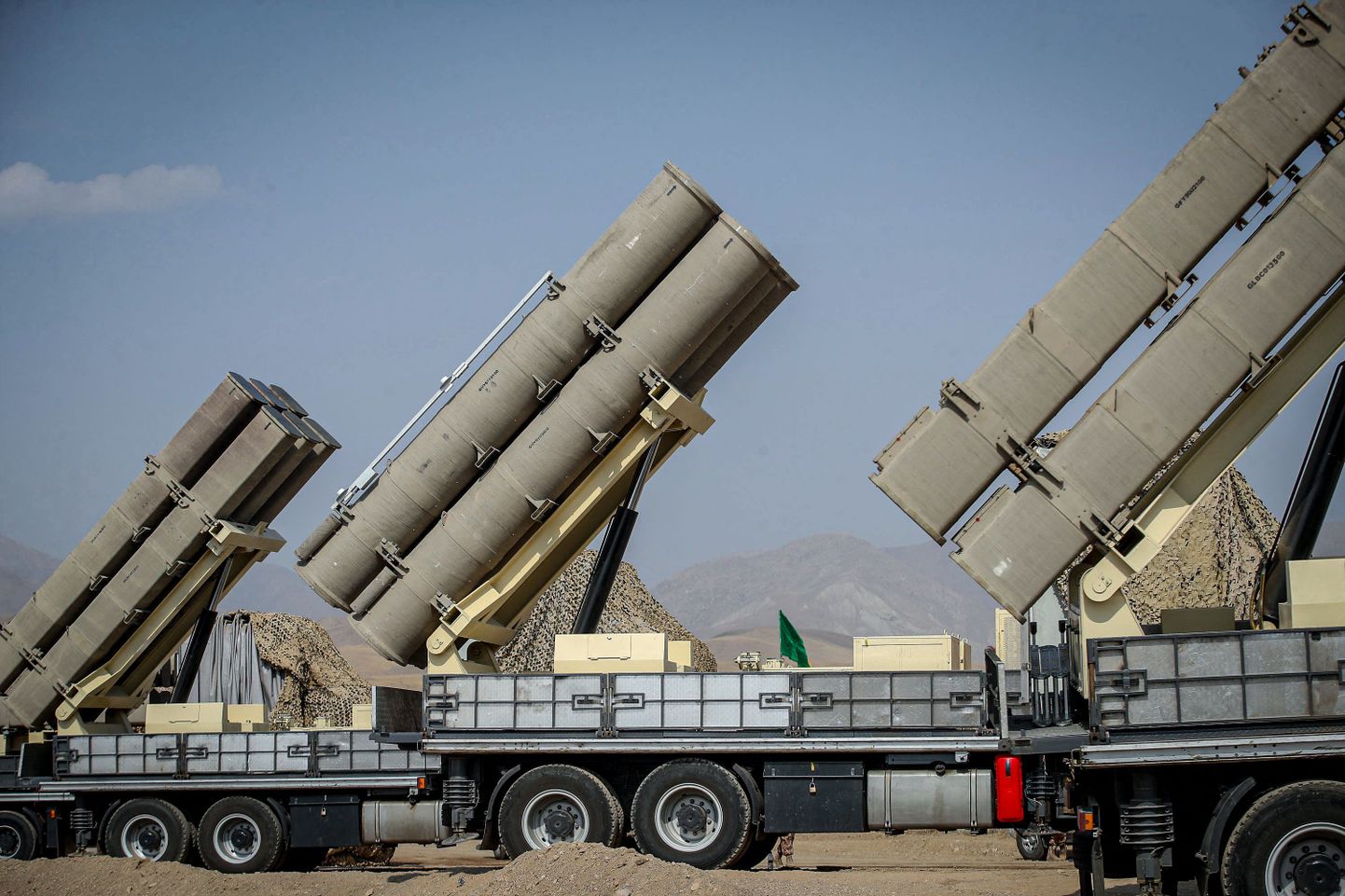 Iraani raketiheitjad.