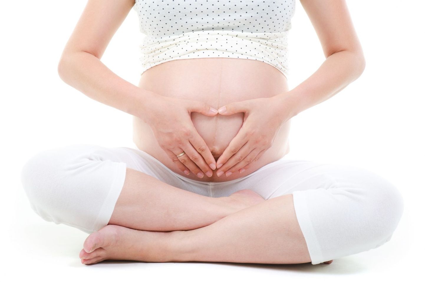 Naine sünnitas terve lapse, kes arenes kõhuõõnes, mitte emakas