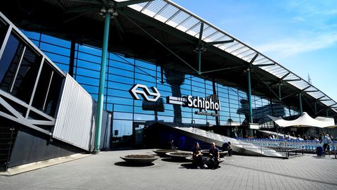 Osa Amsterdami lennujaamast evakueeriti valehäire tõttu