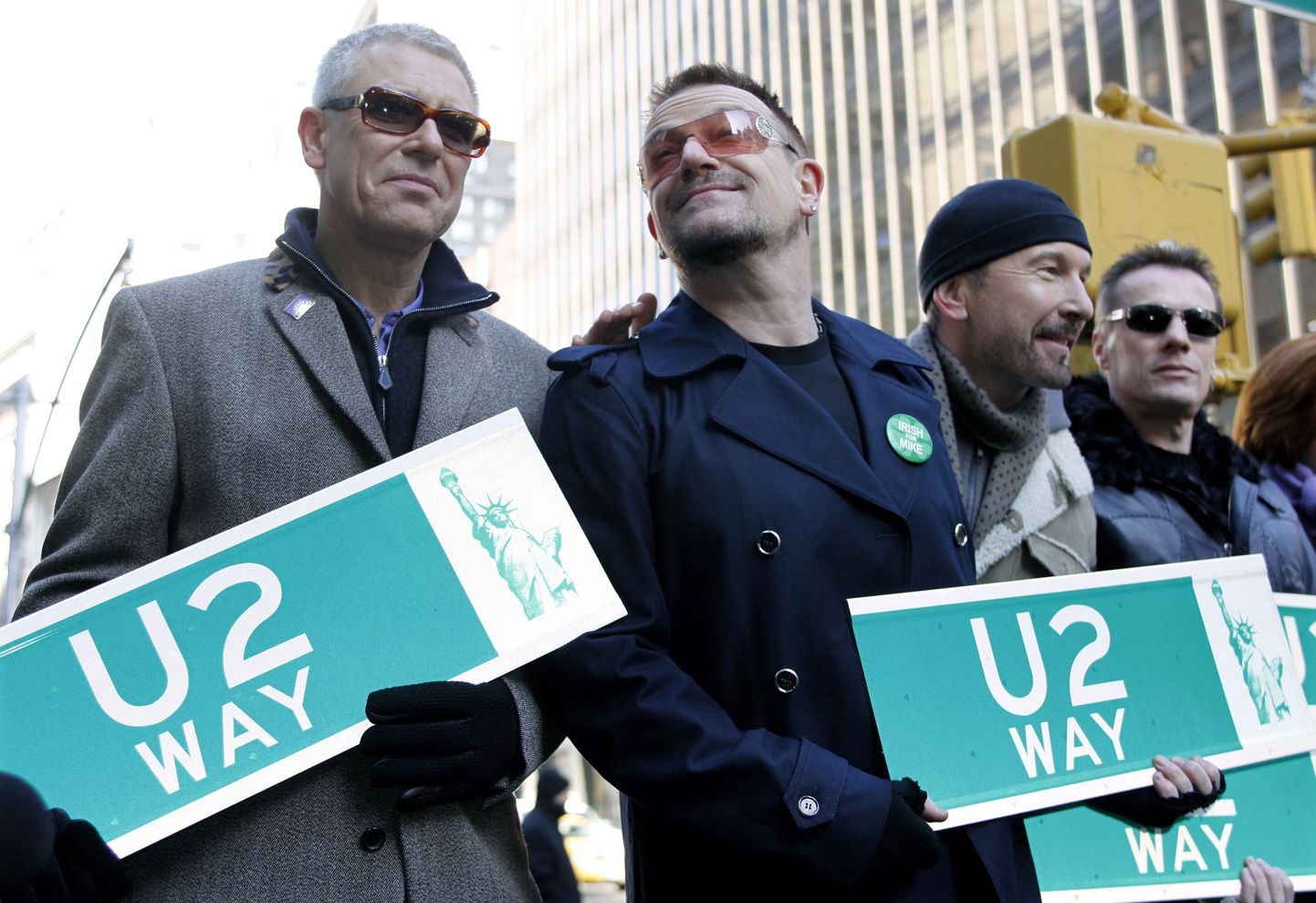 U2 liikmed (vasakult paremale) Adam Clayton, Bono, Edge ja Larry Mullen