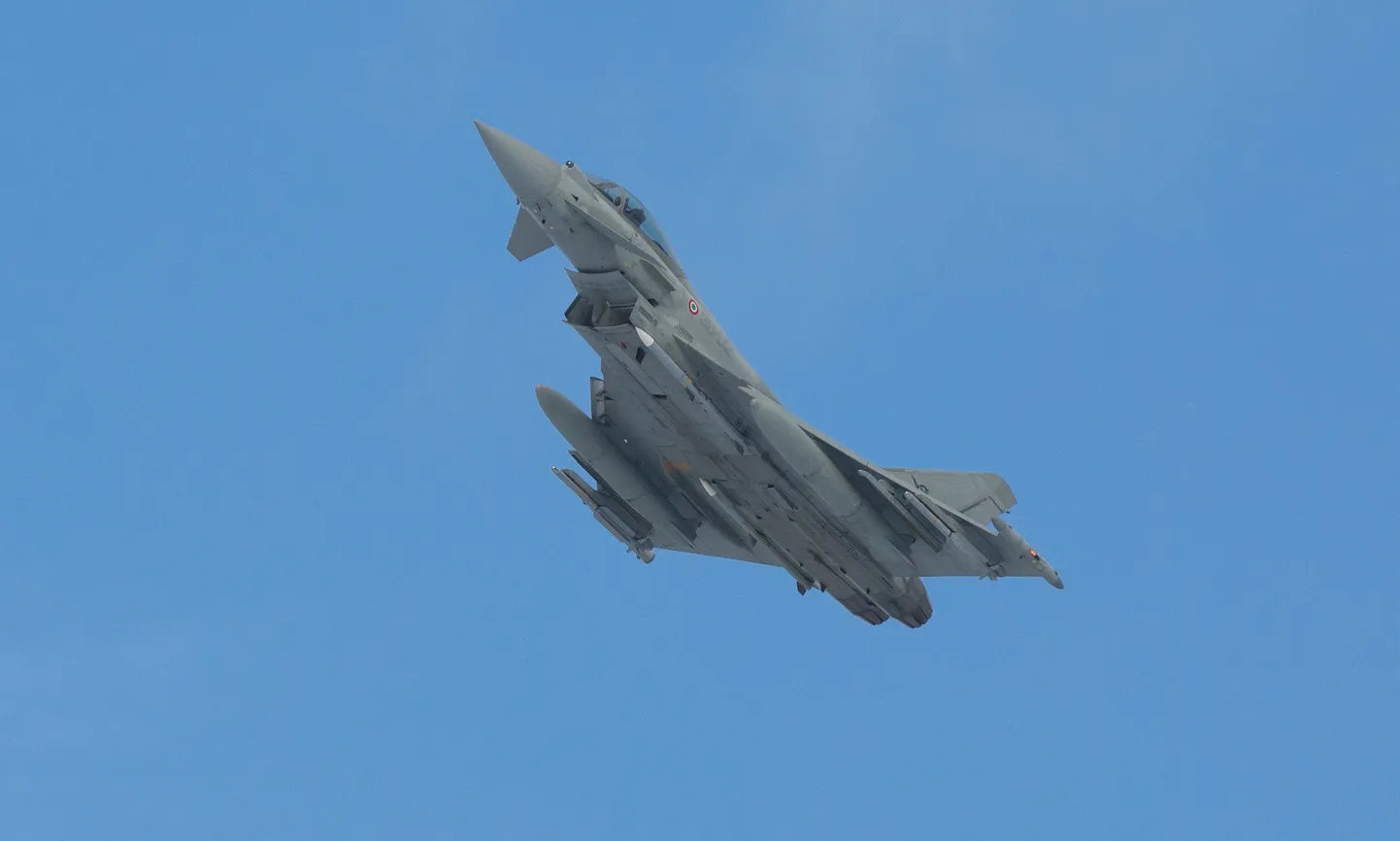 Hävituslennuk Eurofighter.