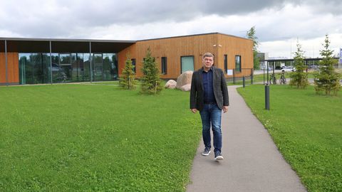 VIDEO ⟩ Tartu külje alla rajatud tehases valmivad muu hulgas vähiravimite komponendid