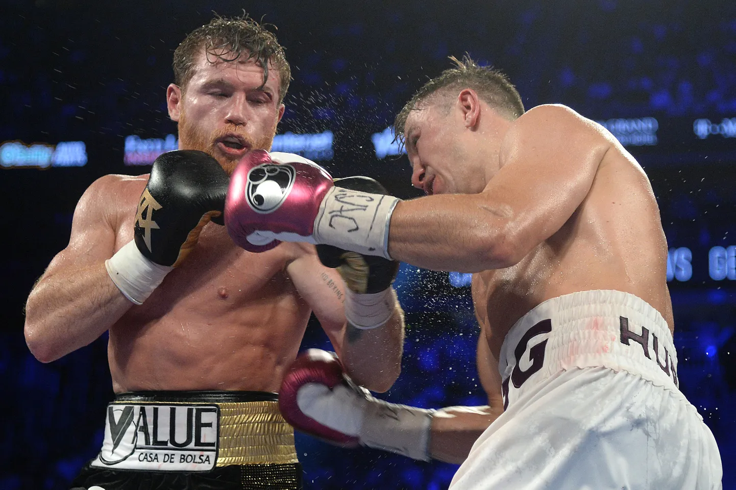 Canelo Alvarez (vasakul) and Gennadi Golovkin.