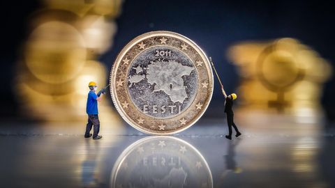 EVELYN KALDOJA ⟩ Täispauk nii õiguskindluse kui iibe pihta