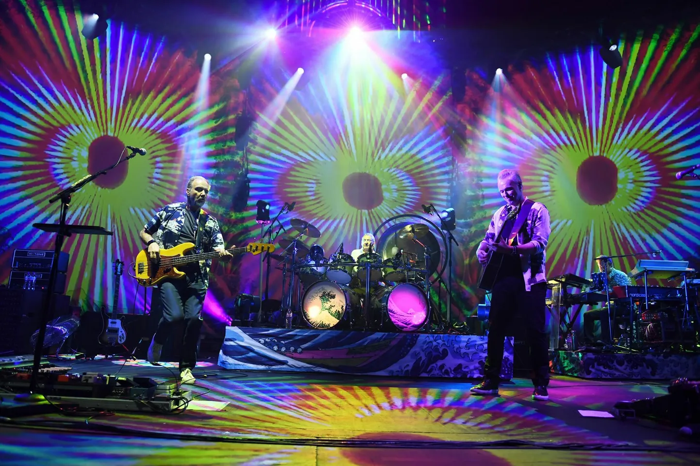 Vana hea psühhedeelia: Nick Mason’s Saucerful of Secrets viis publiku «Dark Side of The Mooni» eelse Pink Floydi saundide juurde. Pildistatud 23. aprillil Albert Hallis Londonis.