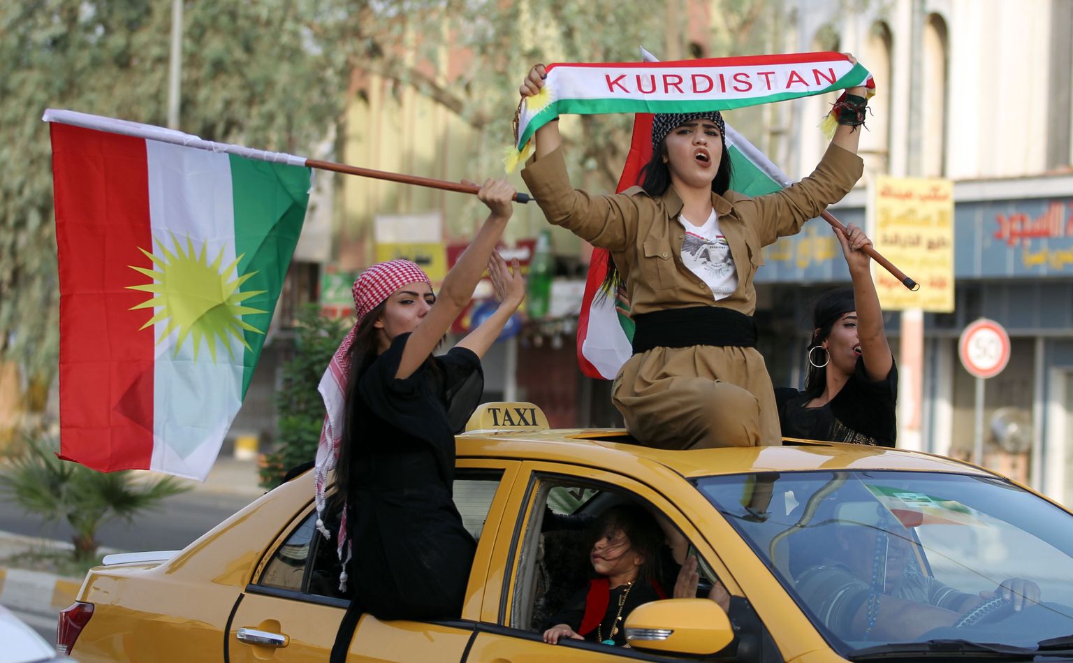 Iraagi kurdi naised Kirkukis rõõmu iseseisvusreferendumi üle ei varja.