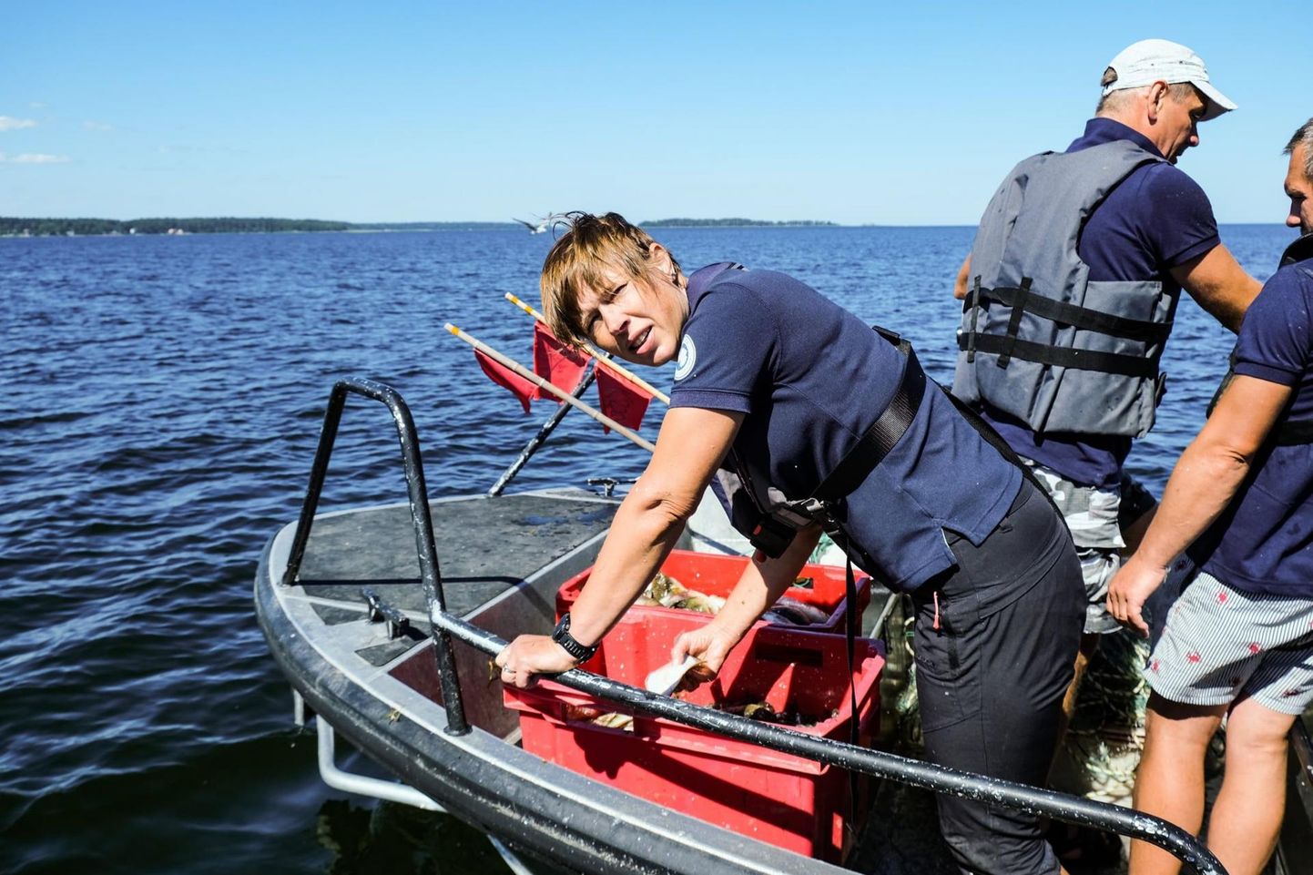 President Kersti Kaljulaid käis koos Käsmu kaluritega pühapäeval merel kalal.