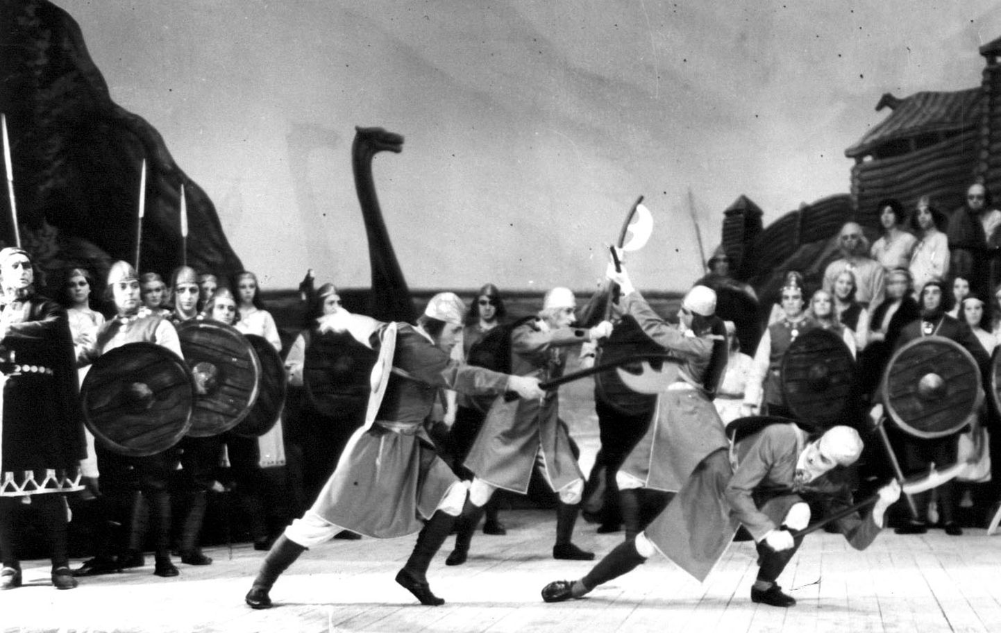 Eesti esimene ooper, Evald Aava „Vikerlased“. 1928.