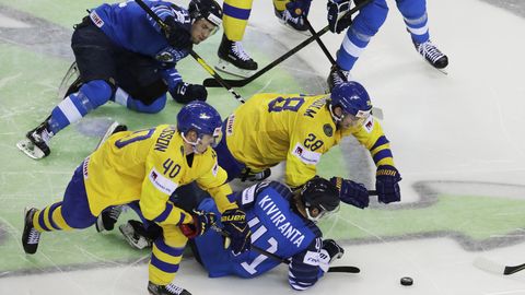 Jäähoki MM: Soome lülitas lisaajal tiitlikaitsja Rootsi konkurentsist