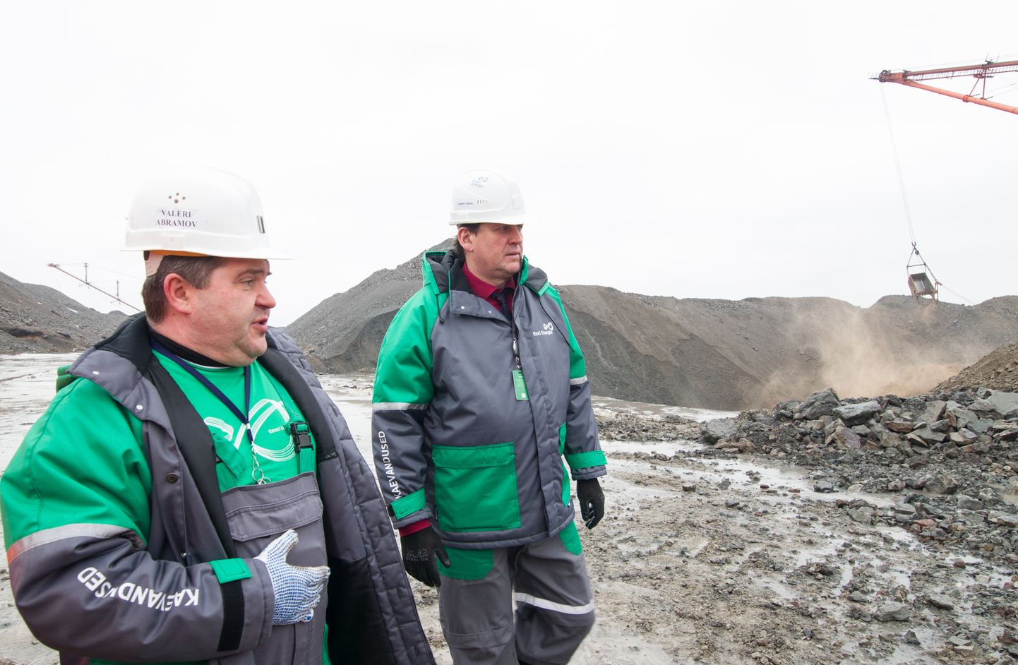 Valeri Abramov ja Andres Vainola kolm aastat tagasi Narva karjääris. 23. aprillil võtab Vainola Abramovilt Estonia kaevanduse ja Narva karjääri juhtimise üle.
