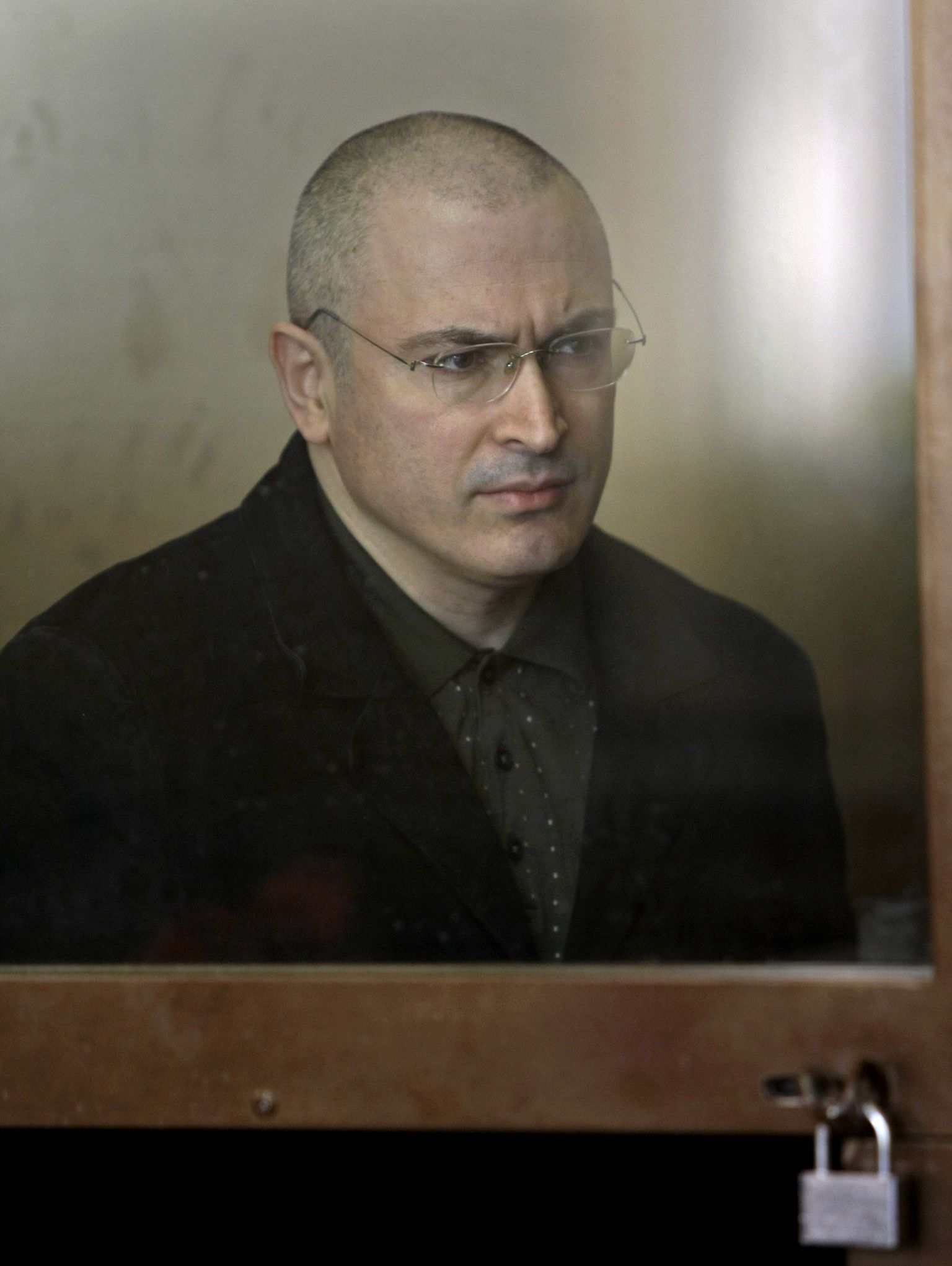 Mihhail Hodorkovski 12. mail Moskva kohtusaalis.