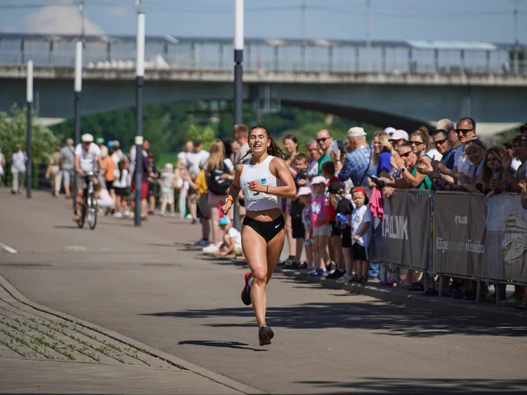 5 km jooksus oli naistest kiireim Eesti parim käija Jekaterina Mirotvortseva Sillamäelt.