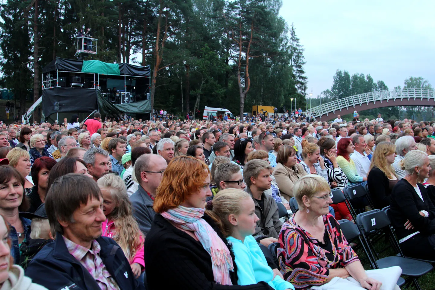 Kohale saabunud 4000pealine publik sai võimsa show osaliseks.