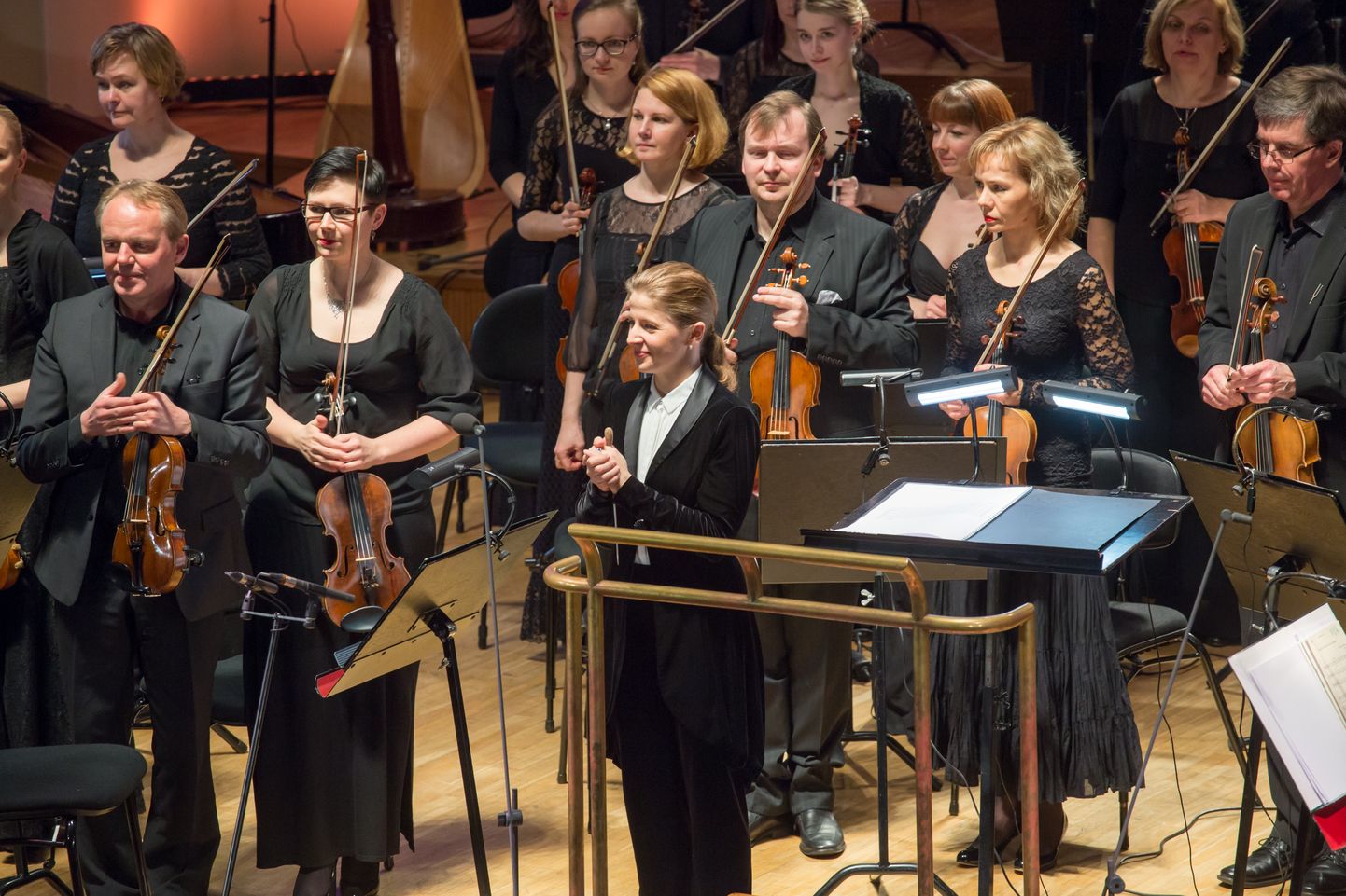 LHV Au-tasu auhinnatseremoonia-kontserdil «Põhjatuule vaikus», dirigent Kristiina Poska.