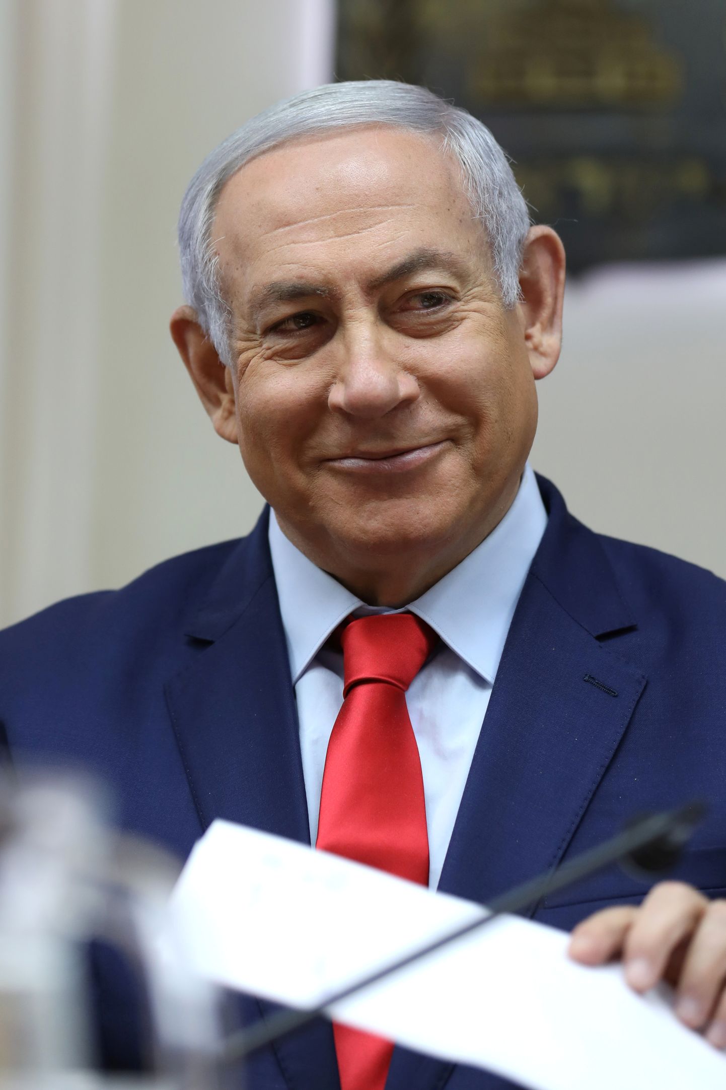 Iisraeli peaminister Benjamin Netanyahu pühapäeval oma Jeruusalemma kantseleis iganädalase valitsuse istungi algul.