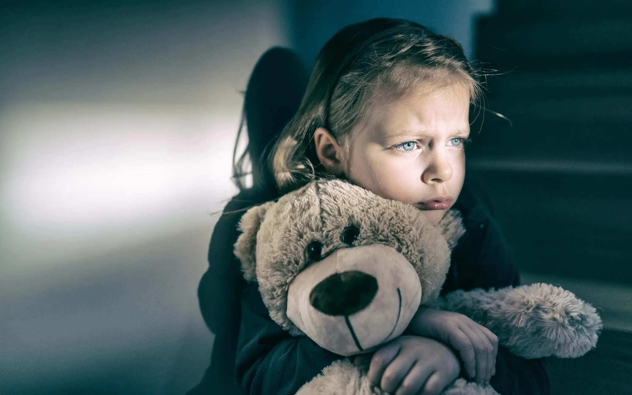 Kui alatasa kiirustavatel vanematel ei jätku aega lapsega mängida ja teda kuulata, võib laps depressiooni langeda ja hakatagi uskuma, et on «parem, kui mind olemas poleks».
