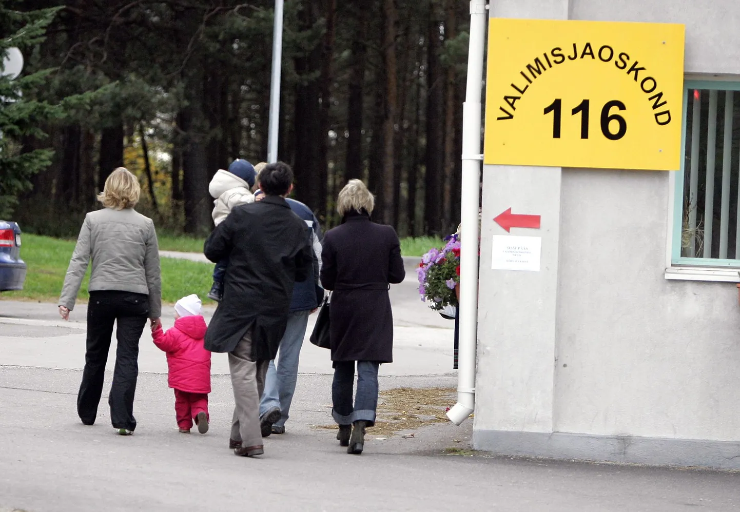Valijad 2005. aasta kohalikel valimistel Pirital valimisjaoskonnas nr 116.